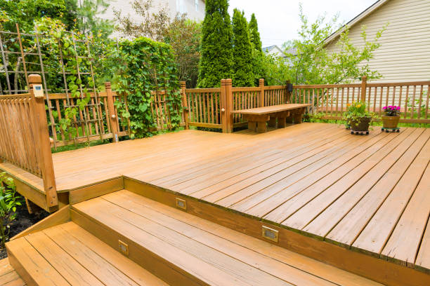 Deck & Fence Staining